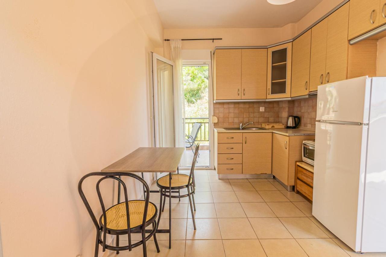 Sunday Mood Apartment Неа Скиони Екстериор снимка