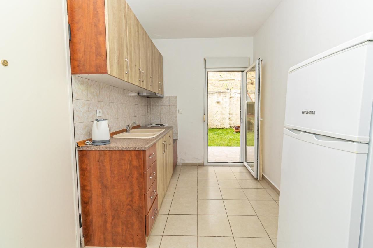 Sunday Mood Apartment Неа Скиони Екстериор снимка