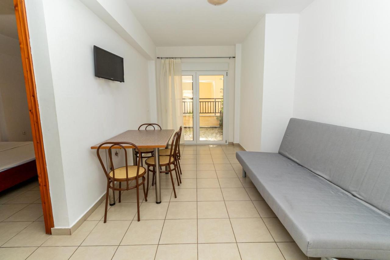 Sunday Mood Apartment Неа Скиони Екстериор снимка